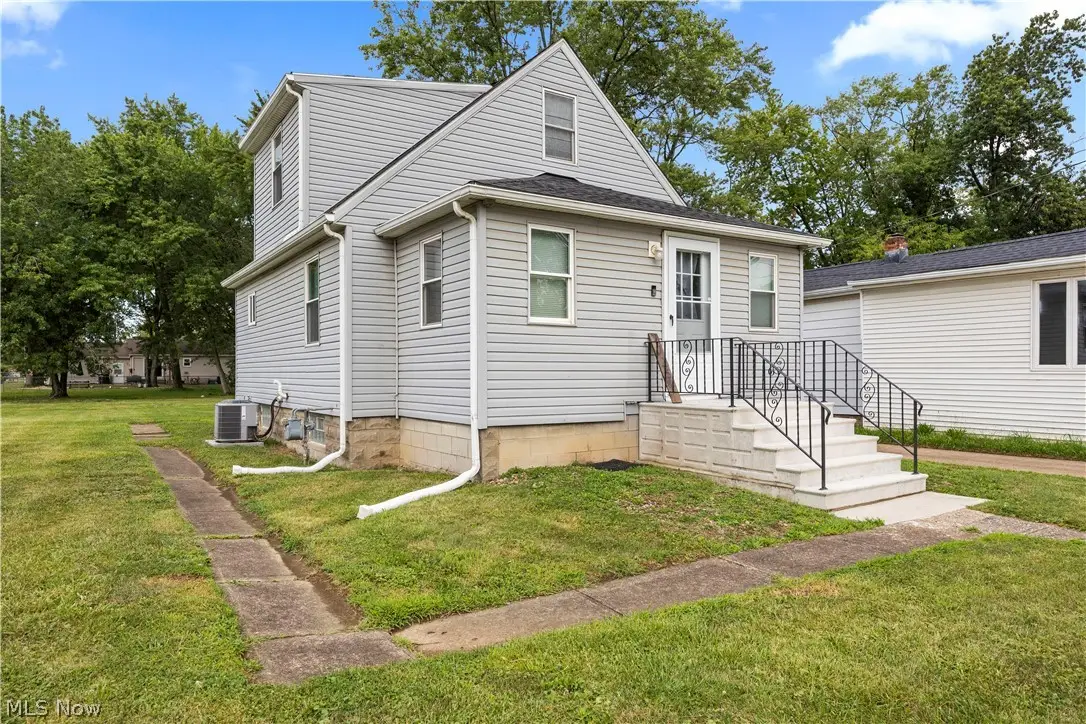 7723 W River S Road, Elyria, OH 44035 - #1