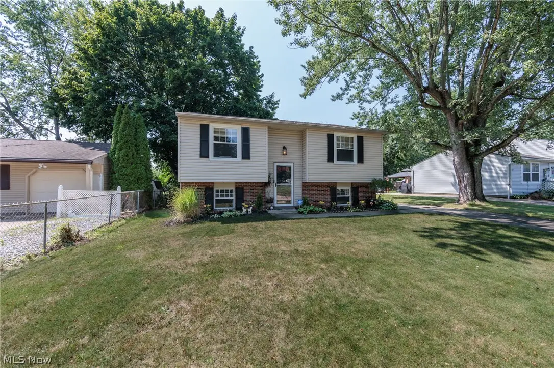 1404 Kendale Drive, Akron, OH 44314 - #1