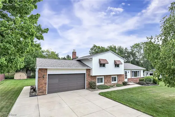 8123 Stuart Court, North Royalton, OH 44133