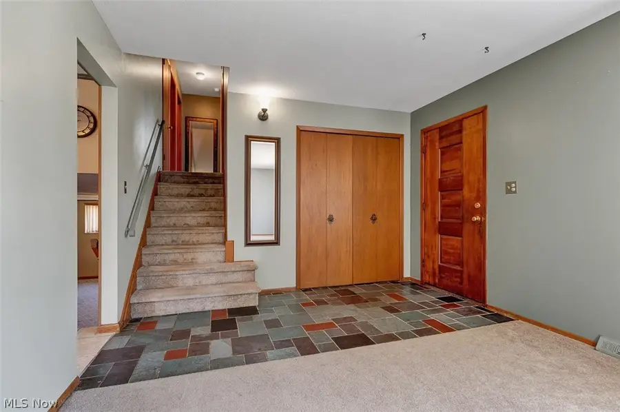 2211 Camelot Drive, Parma, OH 44134 - #2