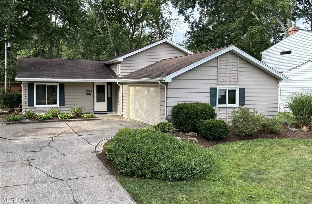 26091 Redwood Drive, Olmsted Falls, OH 44138 - #1