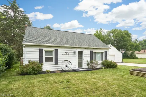 3261 Dewalt Drive, Akron, OH 44312
