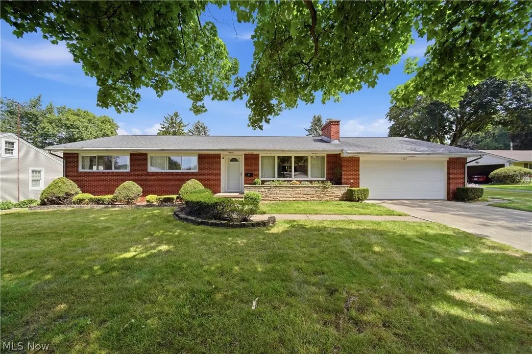 3823 22nd Nw Street, Canton, OH 44708 - #1
