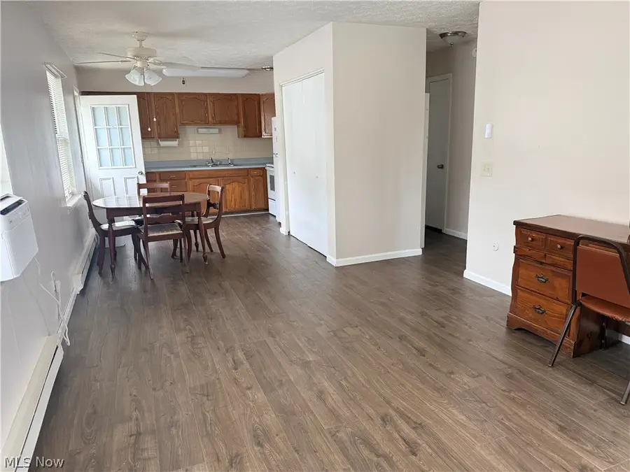 483 E 4th Street, Salem, OH 44460 - #3