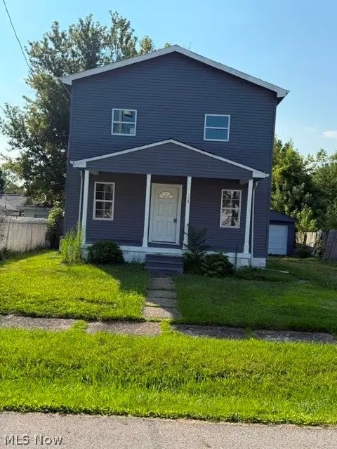 1358 SE Belvedere, Warren, OH 44484