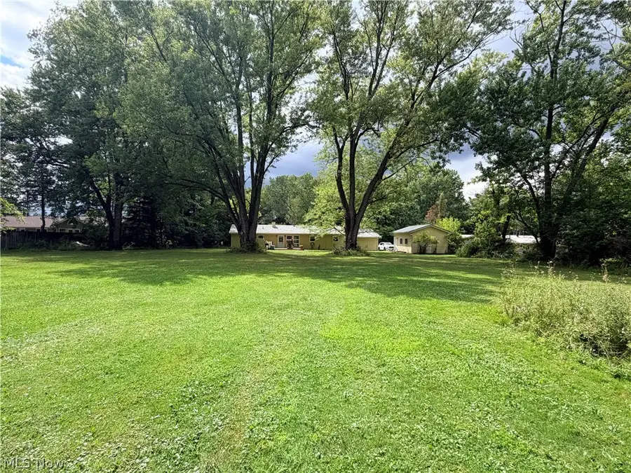 11941 Hawthorne Drive, Northfield, OH 44067 - #2