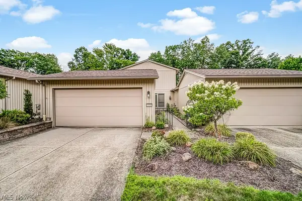 19319 Idlewood Trail, Strongsville, OH 44149