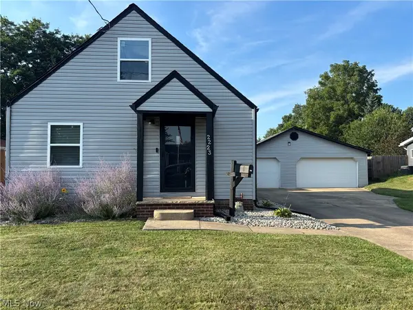2223 22nd Ne Street, Canton, OH 44705