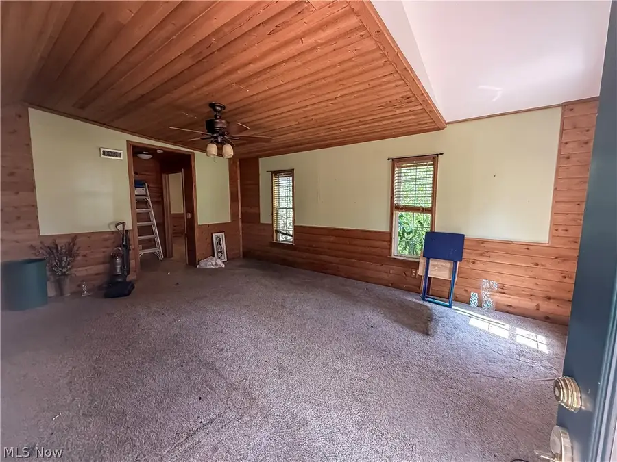 825 Hannaman, Elizabeth, WV 26143 - #3