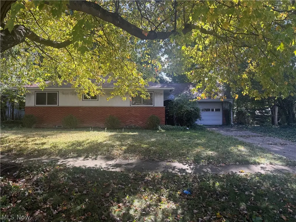 1120 Trentwood Drive, Akron, OH 44313 - #1