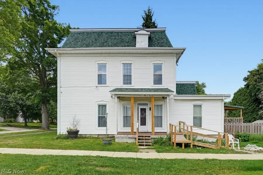 140 N Walnut Street, Ravenna, OH 44266 - #2