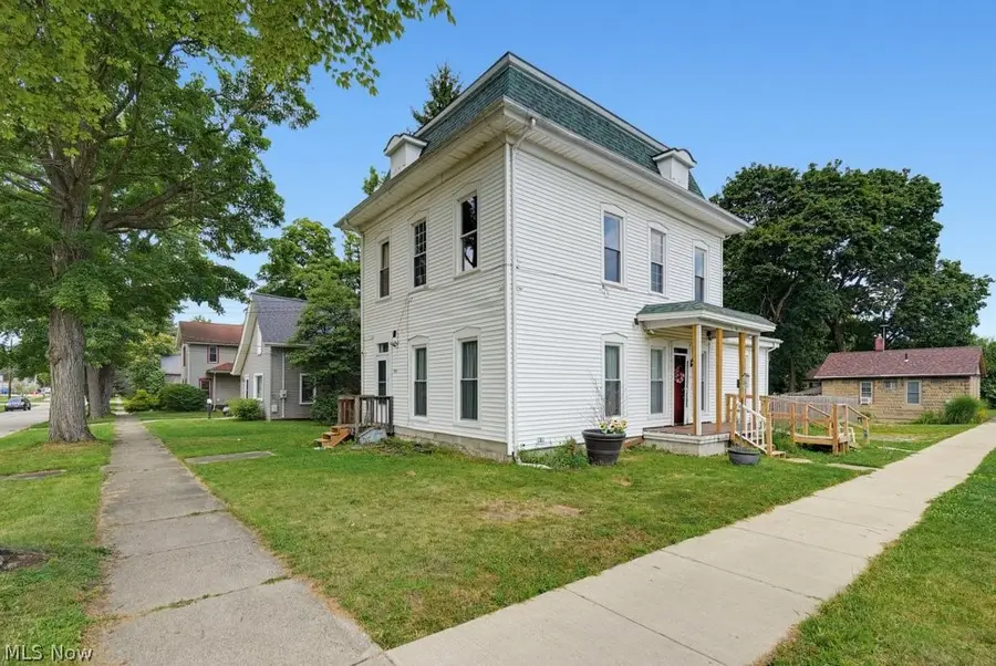 140 N Walnut Street, Ravenna, OH 44266 - #3