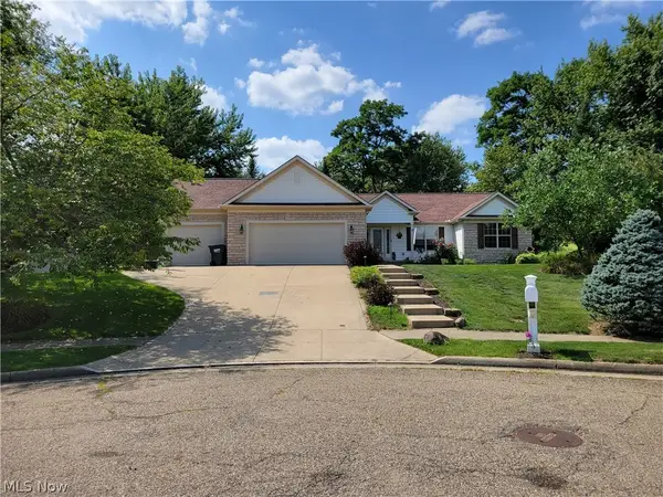1121 Aubrey Circle, Louisville, OH 44641
