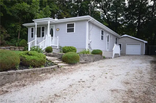2910 Farmdale Road, Akron, OH 44312