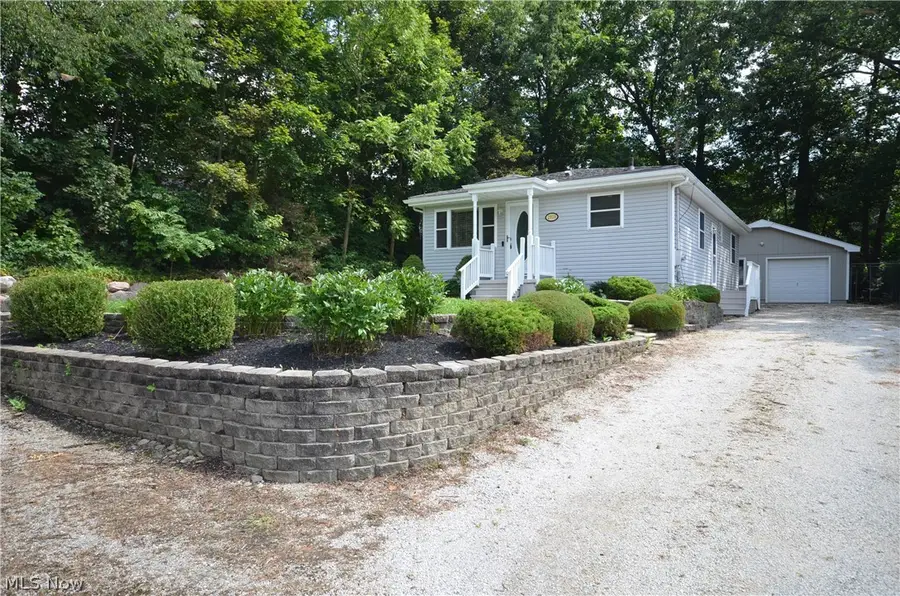 2910 Farmdale Road, Akron, OH 44312 - #2