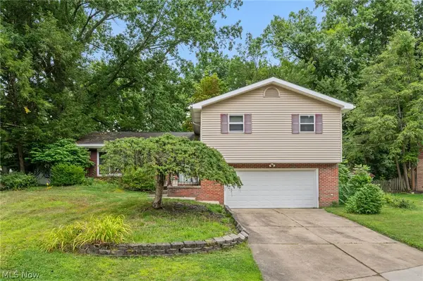 1590 Newcastle Circle, Akron, OH 44313