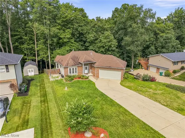7361 Stonehill Nw Avenue, Canal Fulton, OH 44614