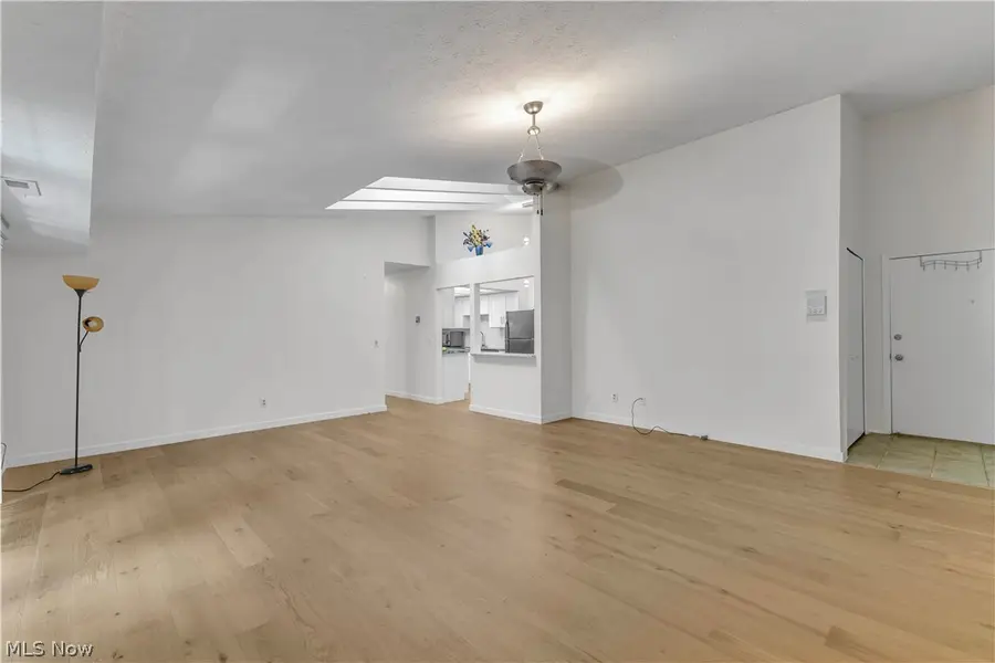2999 S Bay Drive #F8, Westlake, OH 44145 - #3