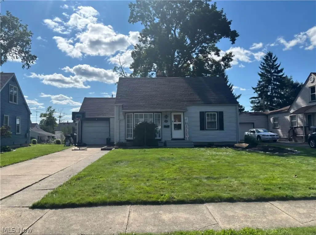 595 Bonnie Brae Ne Avenue, Warren, OH 44483 - #1
