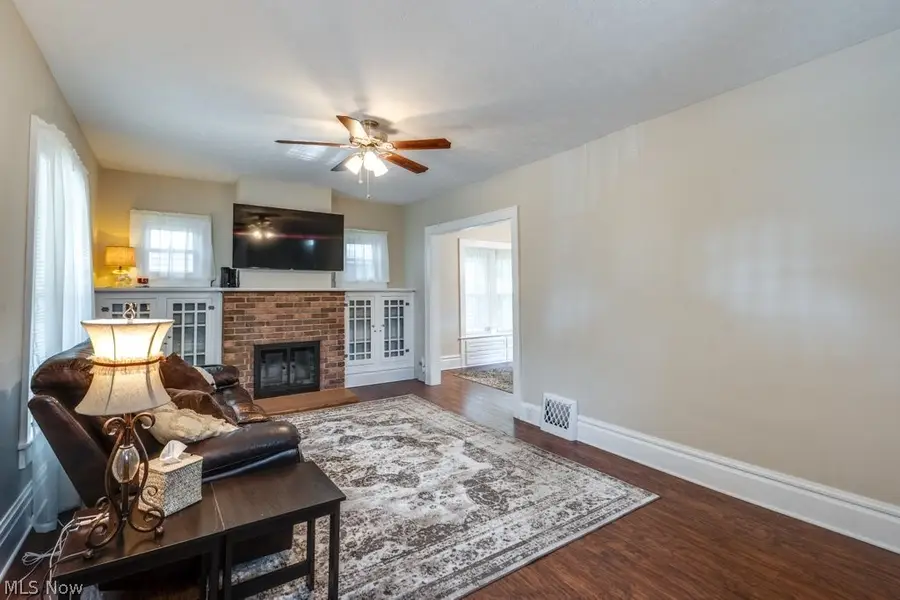 77 Devonshire Drive, Akron, OH 44312 - #3