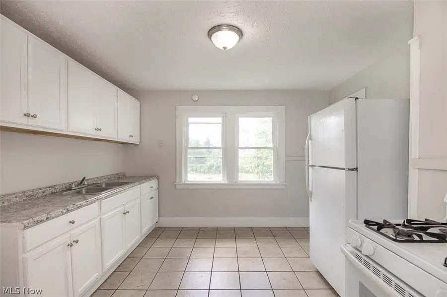723 E 162nd Street, Cleveland, OH 44110 - #2