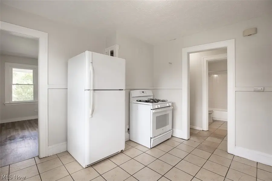 723 E 162nd Street, Cleveland, OH 44110 - #3