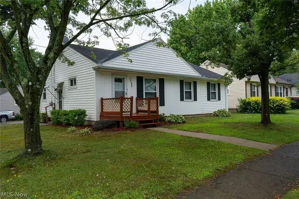 890 Independence Avenue, Akron, OH 44310