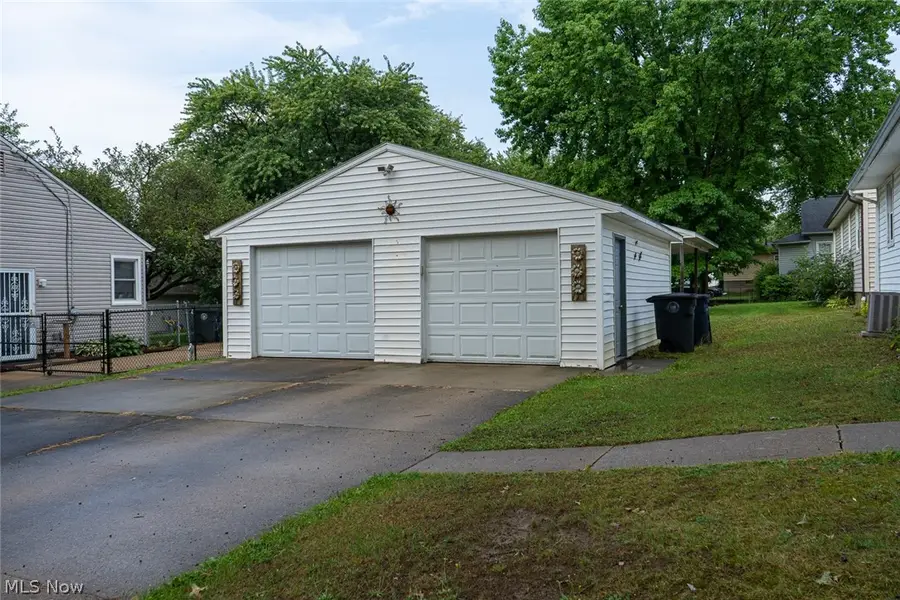 890 Independence Avenue, Akron, OH 44310 - #3