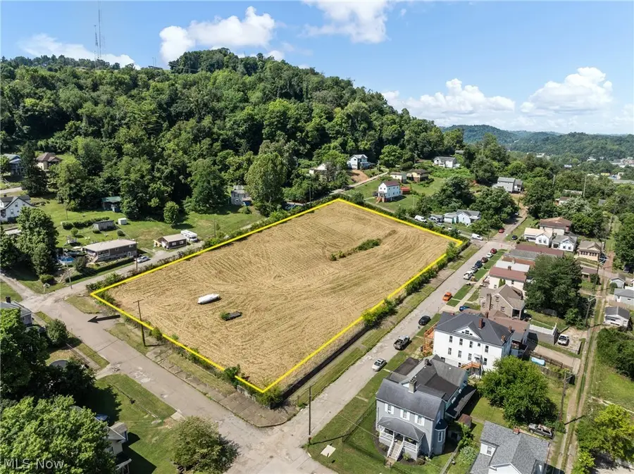 501 Bennett Street, Bridgeport, OH 43912 - #2