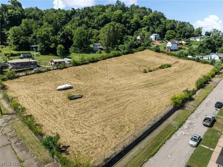 501 Bennett Street, Bridgeport, OH 43912 - #3