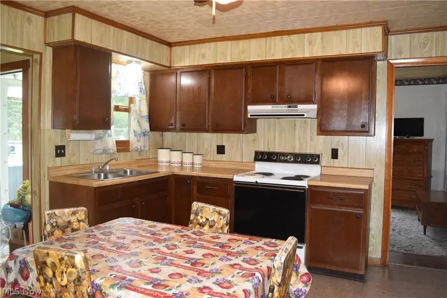 64 Township Rd 1098, Dillonvale, OH 43917 - #2