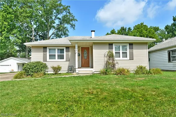 1384 Meadowbrook Se Avenue, Warren, OH 44484