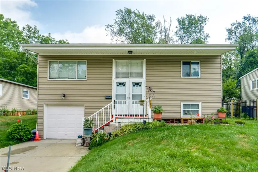 1637 Vicgross Avenue, Akron, OH 44310 - #2