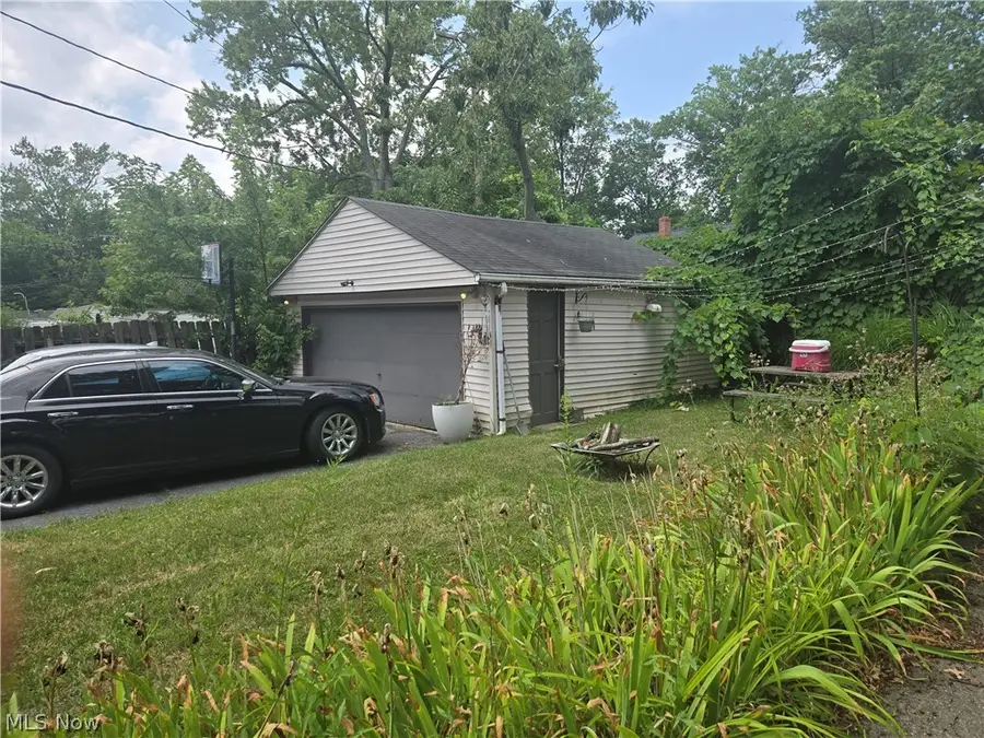17419 Glendale, Cleveland, OH 44128 - #2