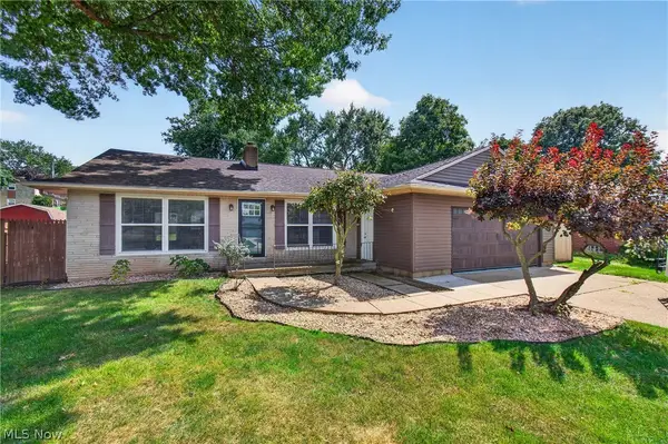 3321 Meadowwood Nw Street, Massillon, OH 44646