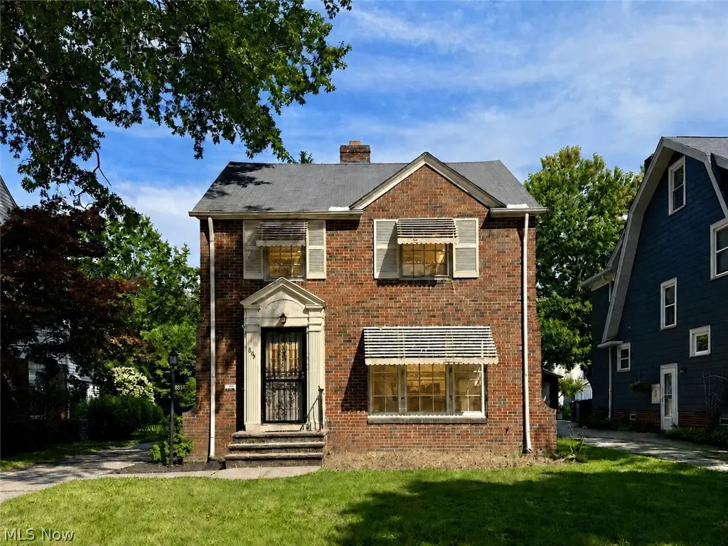 869 Cambridge Road, Cleveland Heights, OH 44121 - #1