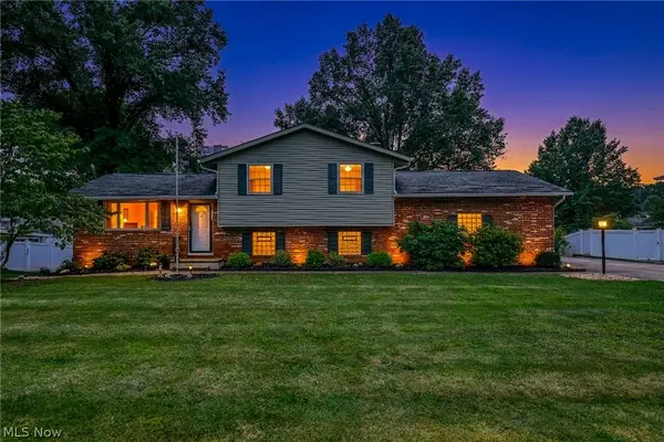 5610 Comanche Nw Street, North Canton, OH 44720