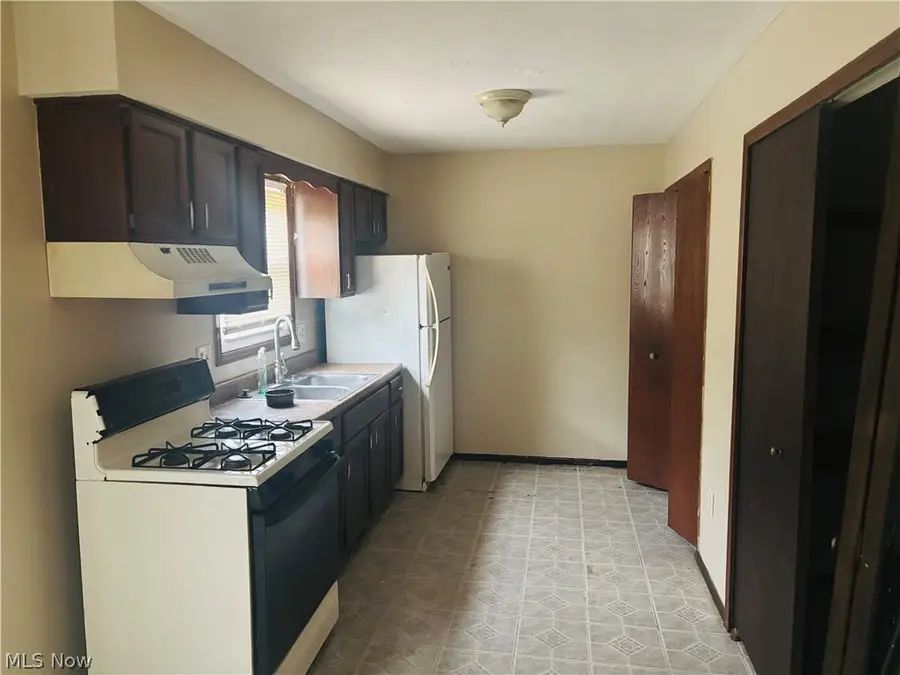 406 Maplebrook Drive #406, Painesville, OH 44077 - #3