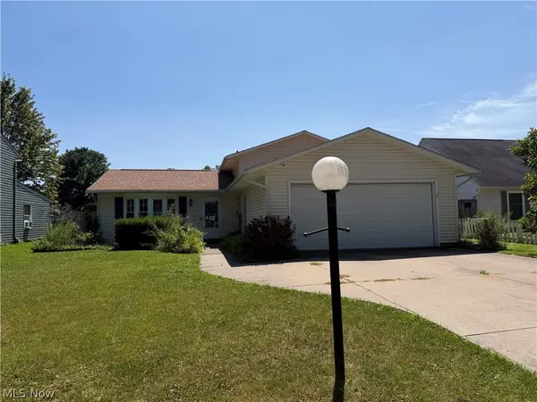 615 Bowling Green Circle, Elyria, OH 44035