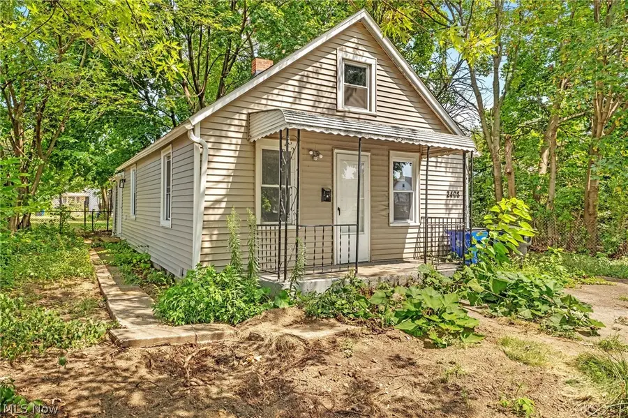 2408 Castle Avenue, Cleveland, OH 44113 - #2
