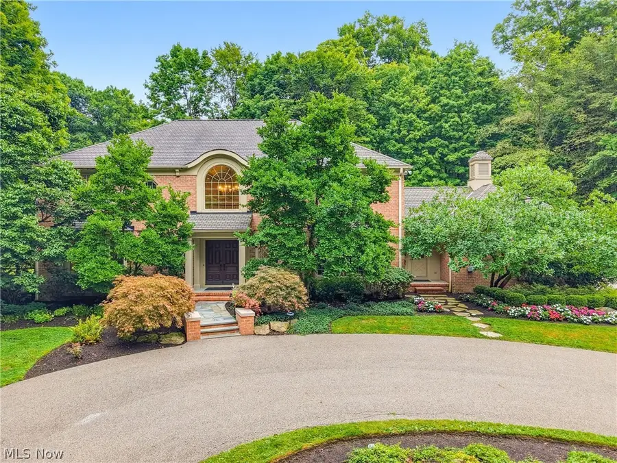 15265 Suffolk Lane, Chagrin Falls, OH 44022 - #2