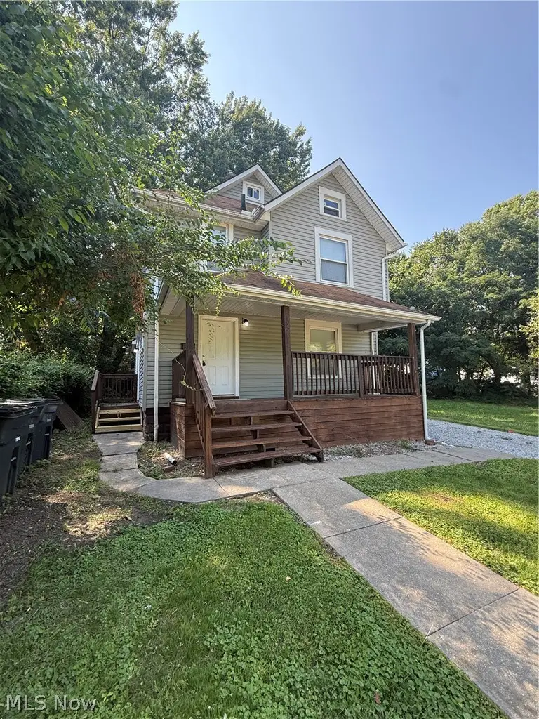 1152 Manning Avenue, Akron, OH 44307 - #2