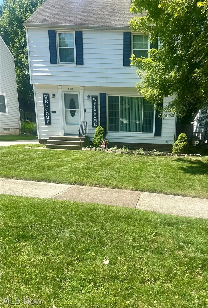 6070 Maplecliff Drive, Parma Heights, OH 44130 - #1