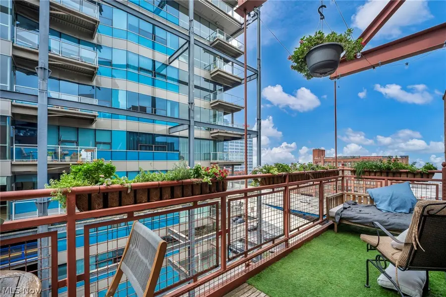 635 W Lakeside Avenue #600, Cleveland, OH 44113 - #2