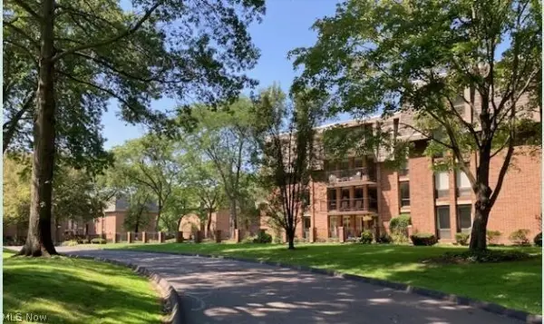 2385 Covington Road #304, Fairlawn, OH 44313