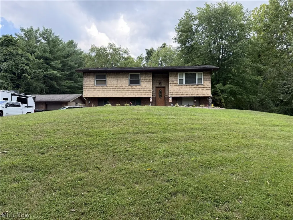 267 Roberts Drive, Belpre, OH 45714 - #1