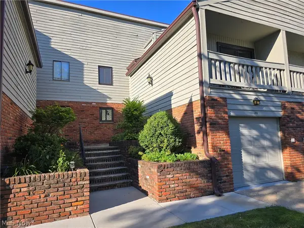 144 Kimrose Ln Lane, Broadview Heights, OH 44147