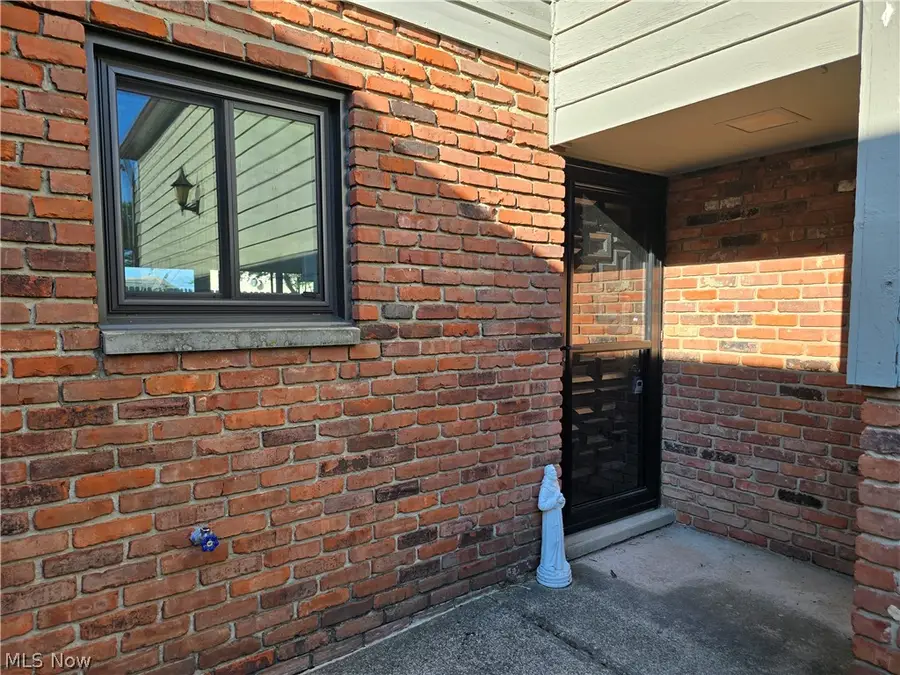 144 Kimrose Ln Lane, Broadview Heights, OH 44147 - #3