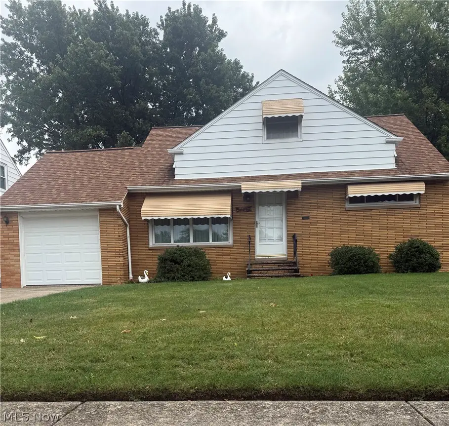 375 E 262nd Street, Euclid, OH 44132 - #1