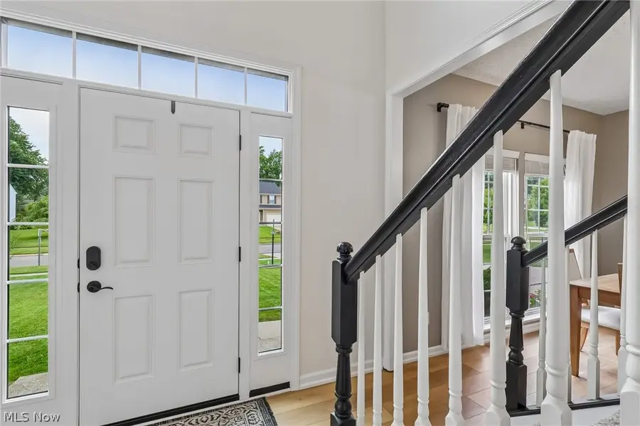 3821 Woodglen Avenue, Norton, OH 44203 - #2